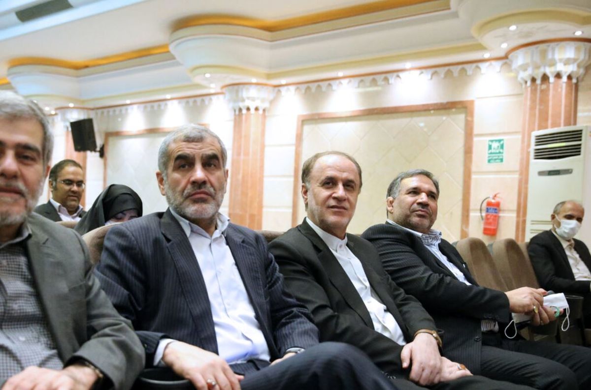 وزارت کار به کدام یک از مردان احمدی نژاد میرسد؟؛ دو گزینه نهایی